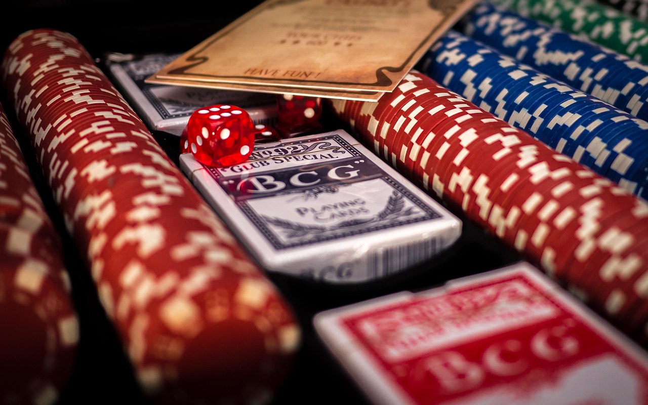 The Real Math Behind Slots, Poker Tells, and Smart Betting